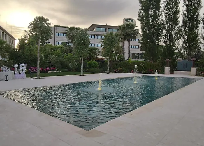 利欧拉酒店 酒店 卡斯特罗齐耶罗